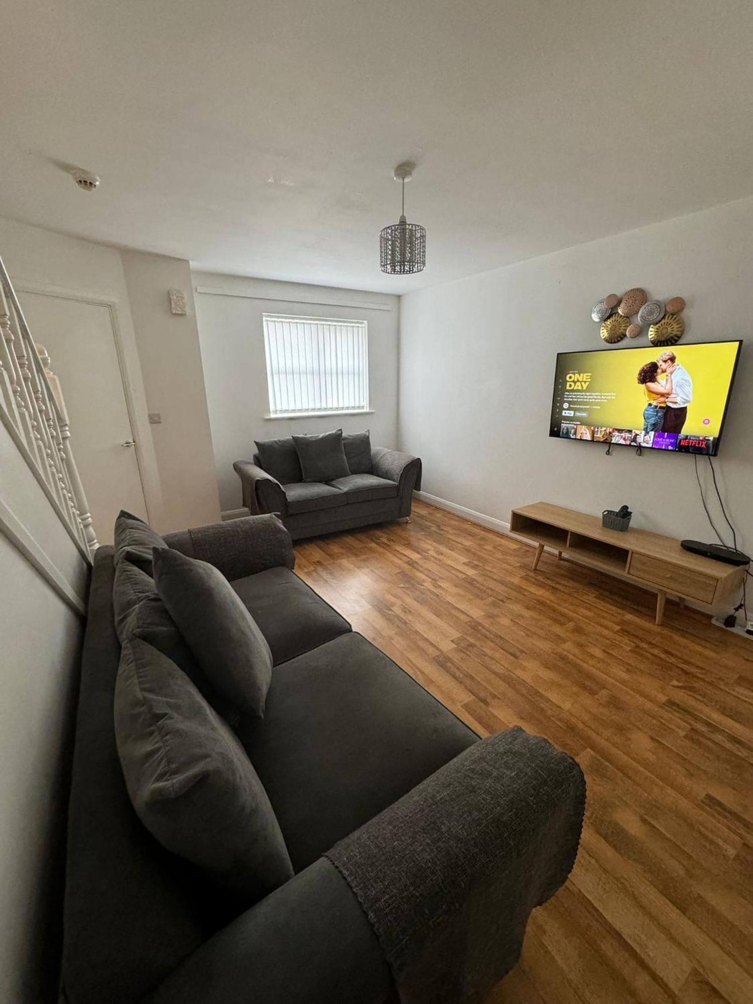 Sleeps5-netflix-parkg-near Center Etihad Holiday home